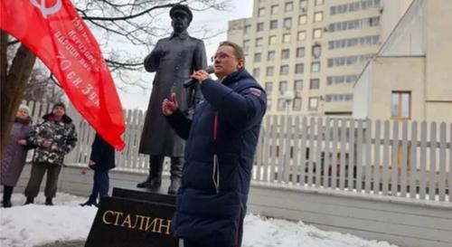 Прокуратура через суд потребовала демонтировать памятник Сталину в Вологде