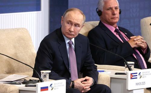 Путин: уровень безработицы в России - один из лучших показателей в мире, -  2,3%