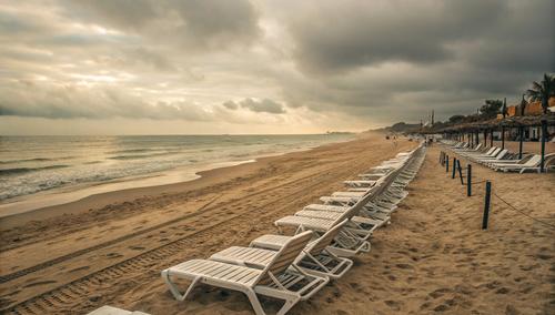 В Алуште арендаторов пляжей штрафуют за излишнее количество лежаков