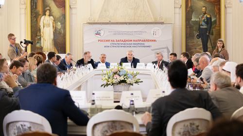 В Крыму уверены &ndash; надо показать всему миру, что добро в России с кулаками