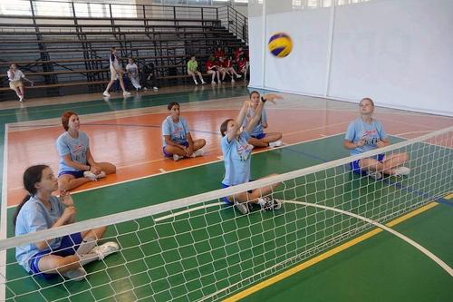 Артековцам дали почувствовать себя инвалидами