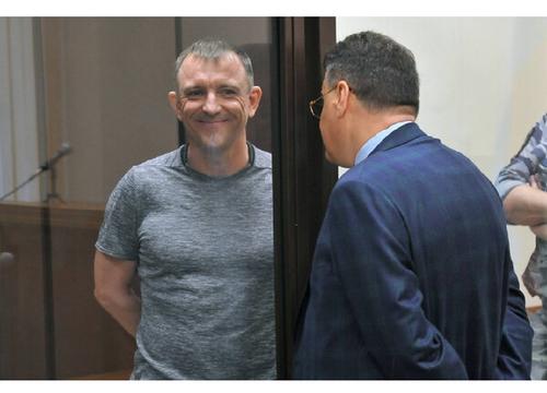 Генерал Иван Попов получил и награду, и срок