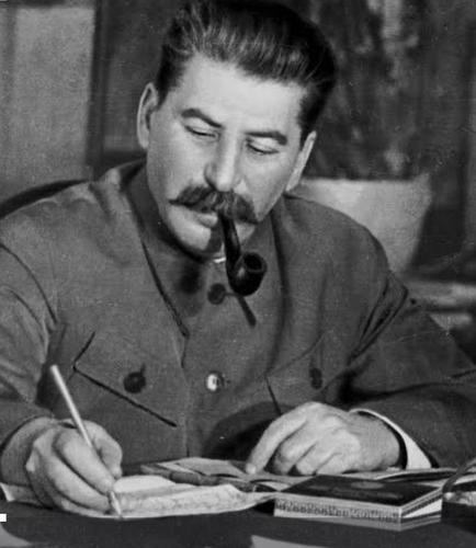 Инициатором &laquo;реабилитации&raquo; Сталина на съезде КПРФ был его правнук