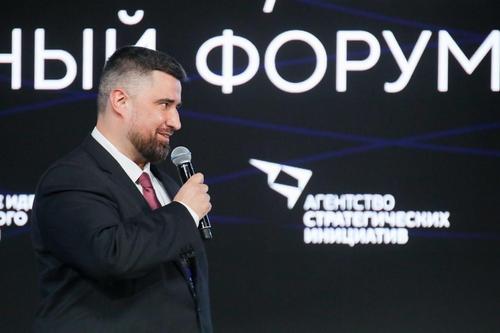 Победитель конкурса &laquo;Знай наших&raquo; на &laquo;Авторадио&raquo; рассказал Путину о роботах