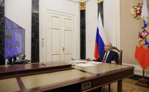 Путин пошутил про погоду: зима еще нескоро, но может быстро наступить