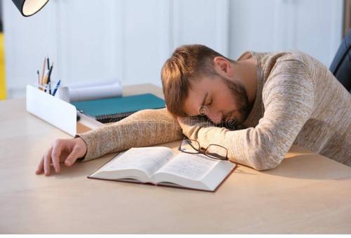 Ученые узнали, как повысить вероятность озарения &mdash; немного поспать днем