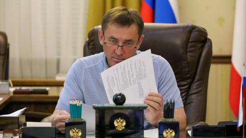 В Крыму предложили &laquo;выпороть&raquo; чиновников выговорами, чтоб работали живее