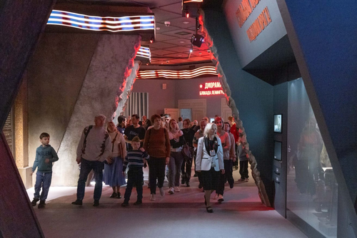 Экскурсии по новой экспозиции музея на Поклонной горе бесплатны для всех в год 80-летия Победы