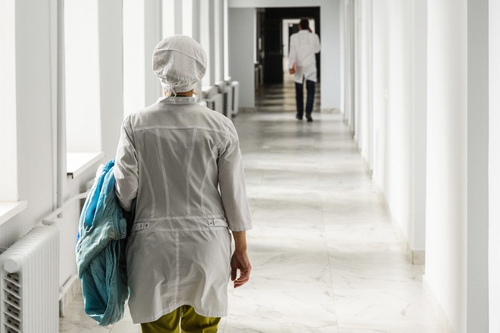 Медсестра пять раз выходила замуж за раненых бойцов СВО ради выплат