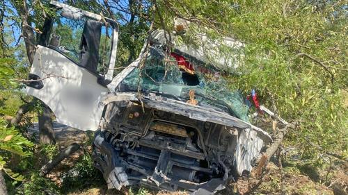 Возможно, водителю стало плохо, и он крутнул руль влево