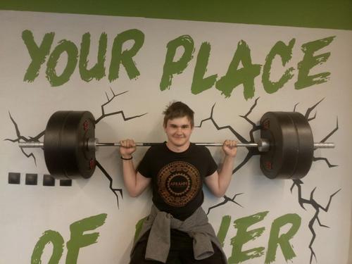 13-летний челябинец установил пять мировых рекордов по пауэрлифтингу