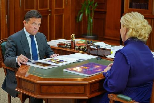 Андрей Воробьев поблагодарил Инну Волкову за работу на посту главы г.о. Электросталь