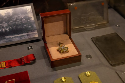 Реликвии маршала бронетанковых войск представил Музей Победы ко Дню танкиста