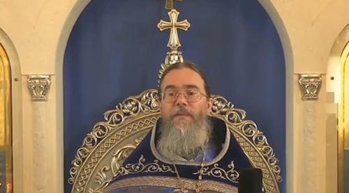 Россиянам нужно молиться за начальство и власть, заявили в РПЦ