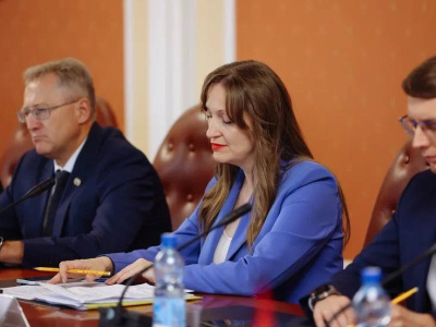 Строительство совмещённого моста через Амур обсудили губернатор Амурской области и губернатор китайской провинции Хэйлунцзян