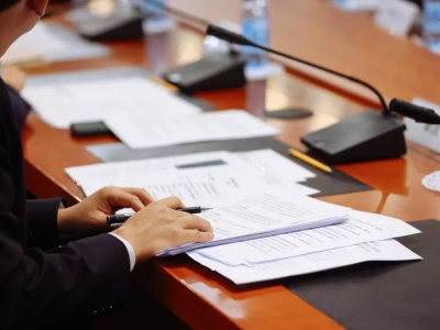 Строительство совмещённого моста через Амур обсудили губернатор Амурской области и губернатор китайской провинции Хэйлунцзян