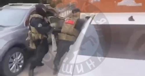 В Калуге силовики пресекли деятельность преступной группы, вымогавшей деньги у клиентов под видом проката авто