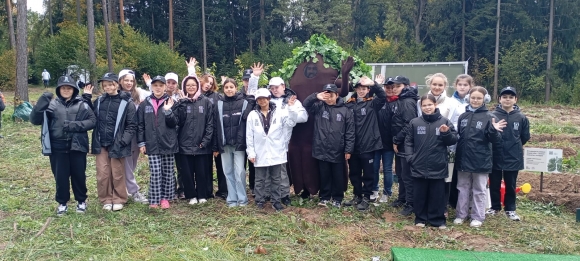 Впервые в Москве состоялась Всероссийская акция по высадке саженцев деревьев, посвящённая Всемирному дню легких.