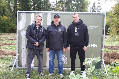 Впервые в Москве состоялась Всероссийская акция по высадке саженцев деревьев, посвящённая Всемирному дню легких.