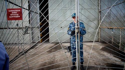 Физику дали 18 лет за перевод 1,2 тыс. руб. запрещенным организациям