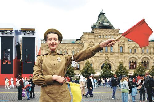 Передача исторической памяти: как в Москве работают с&nbsp;патриотическим воспитанием молодёжи